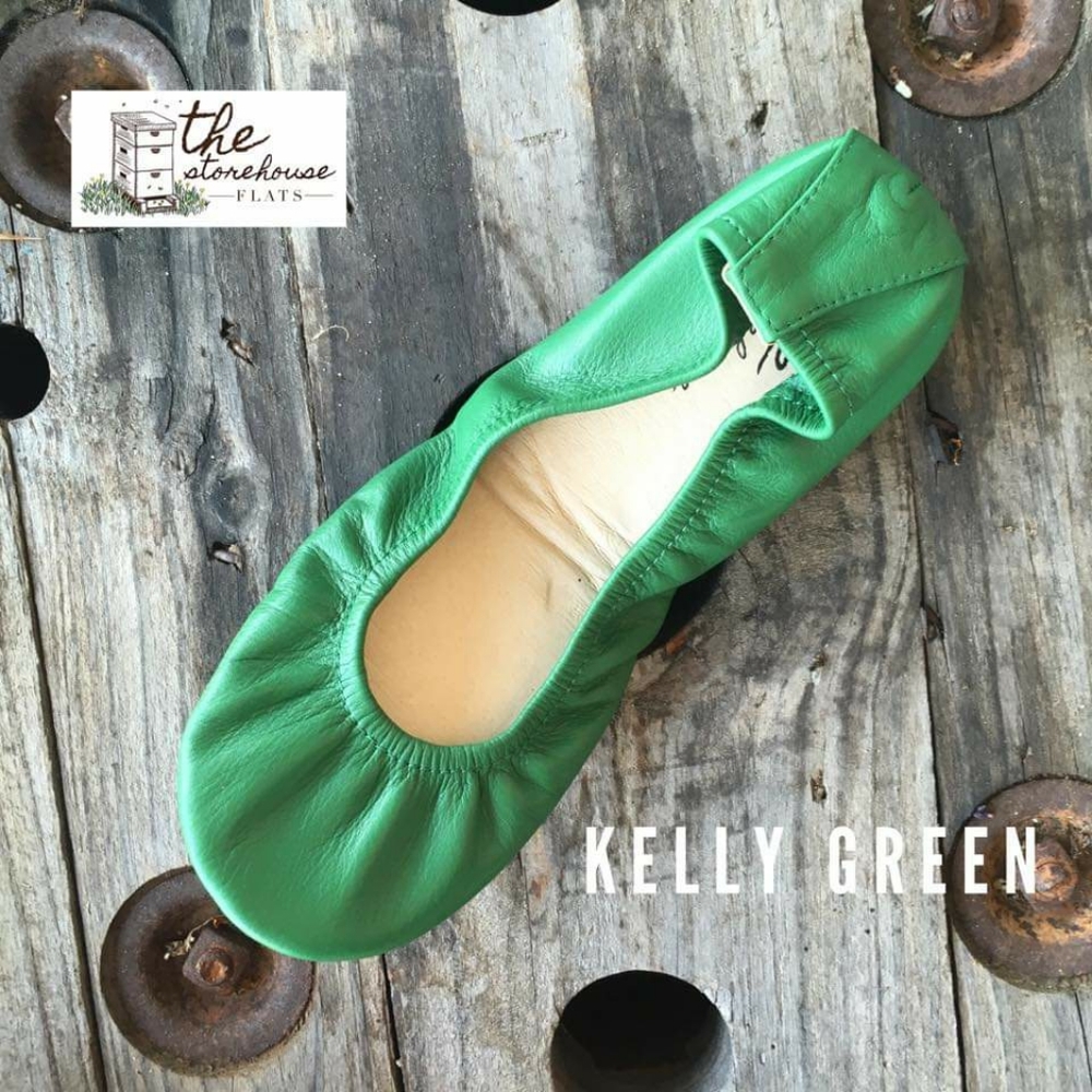*BRAND NEW* Classic Kelly Green Storehouse Flats